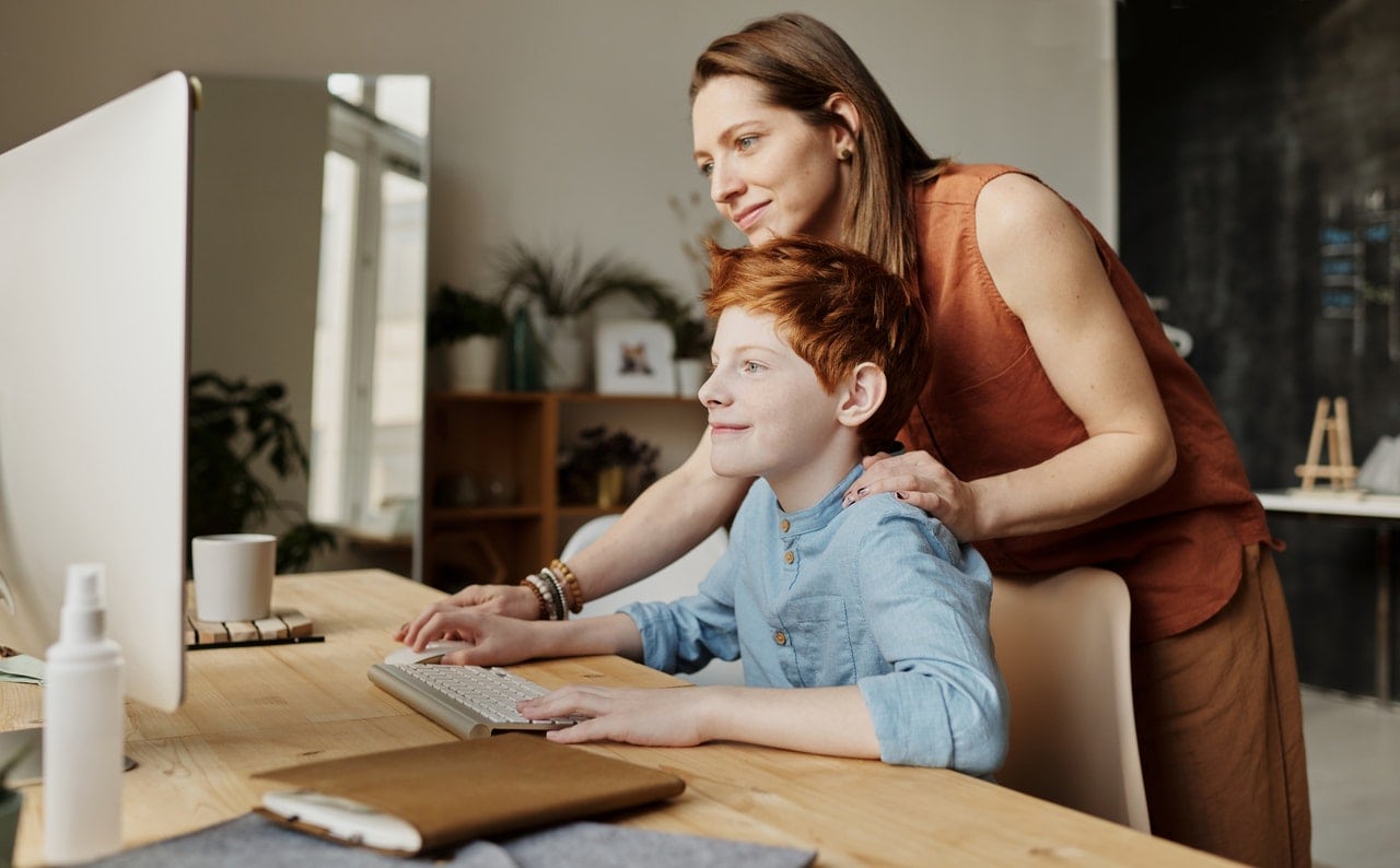Top 5 Reasons Parents Love Online Learning Top 5 Reasons Parents Love Online Learning