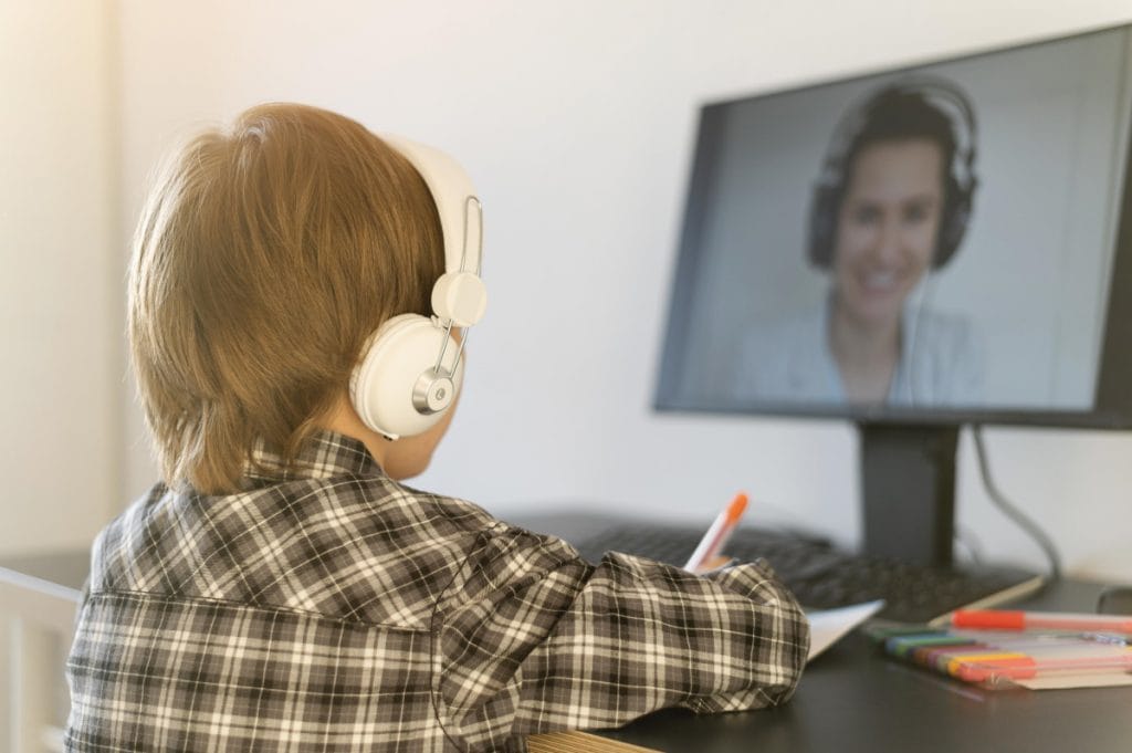 Online Classes vs. Face-to-Face Classes - Main Differences